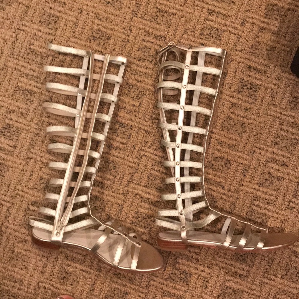 Stuart Weitzman gold gladiator. Size 8